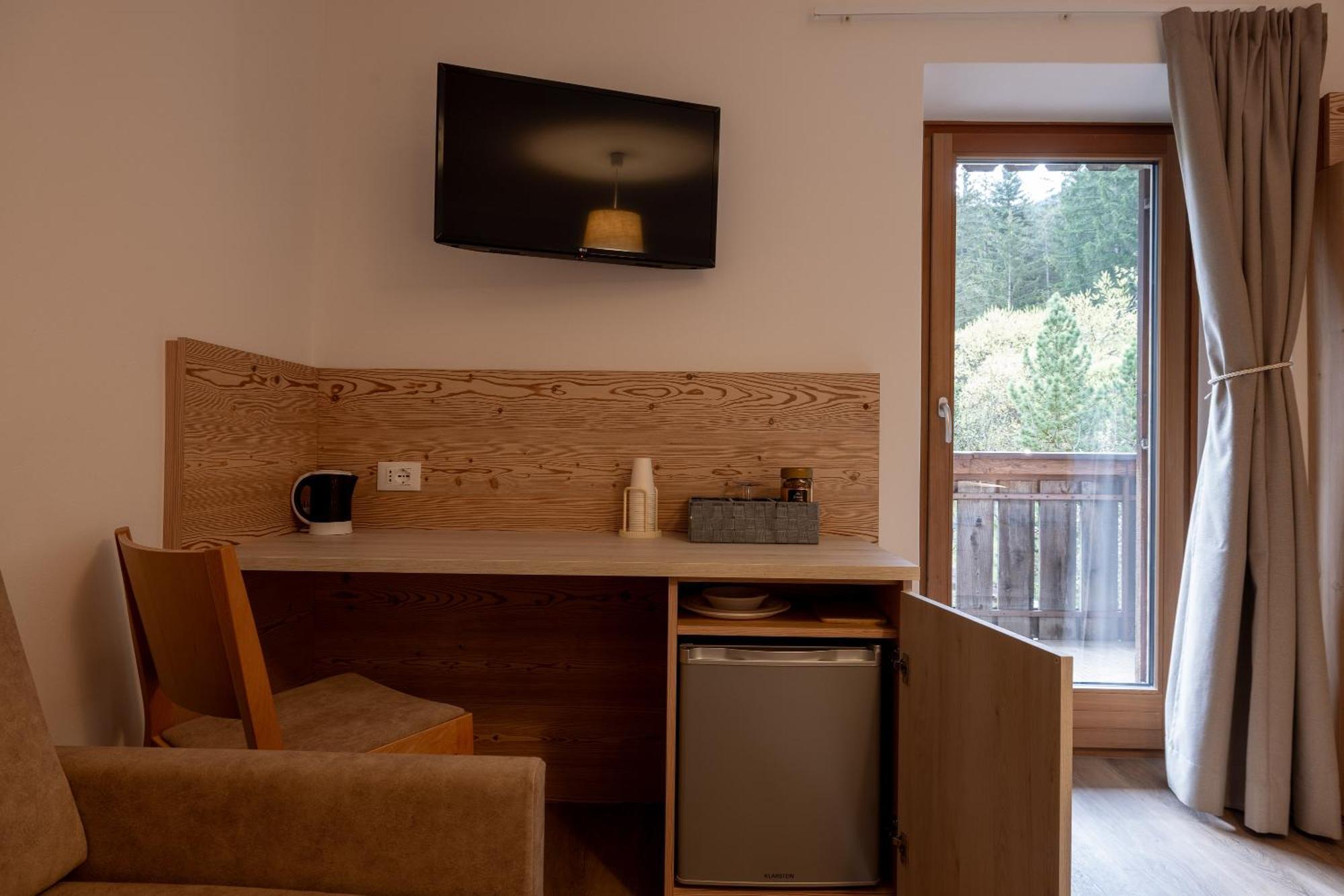 San Pietro Dolomiti Small Budget Hotel Ortisei Exterior foto