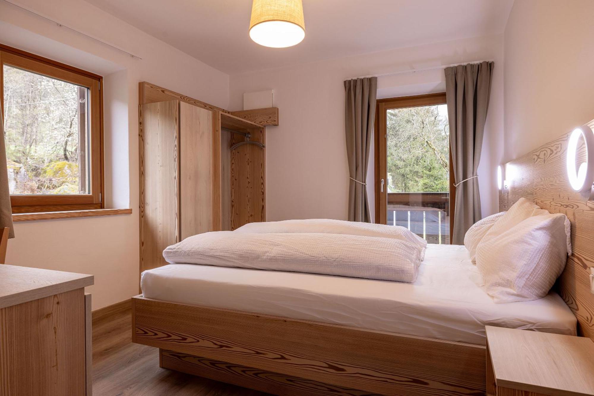 San Pietro Dolomiti Small Budget Hotel Ortisei Exterior foto