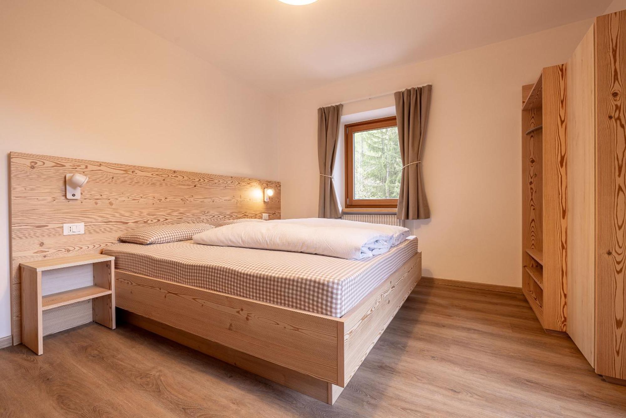 San Pietro Dolomiti Small Budget Hotel Ortisei Exterior foto
